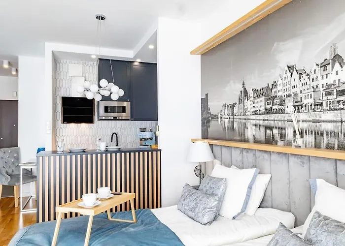 Old Town Vibes Premium Aon * グダニスク